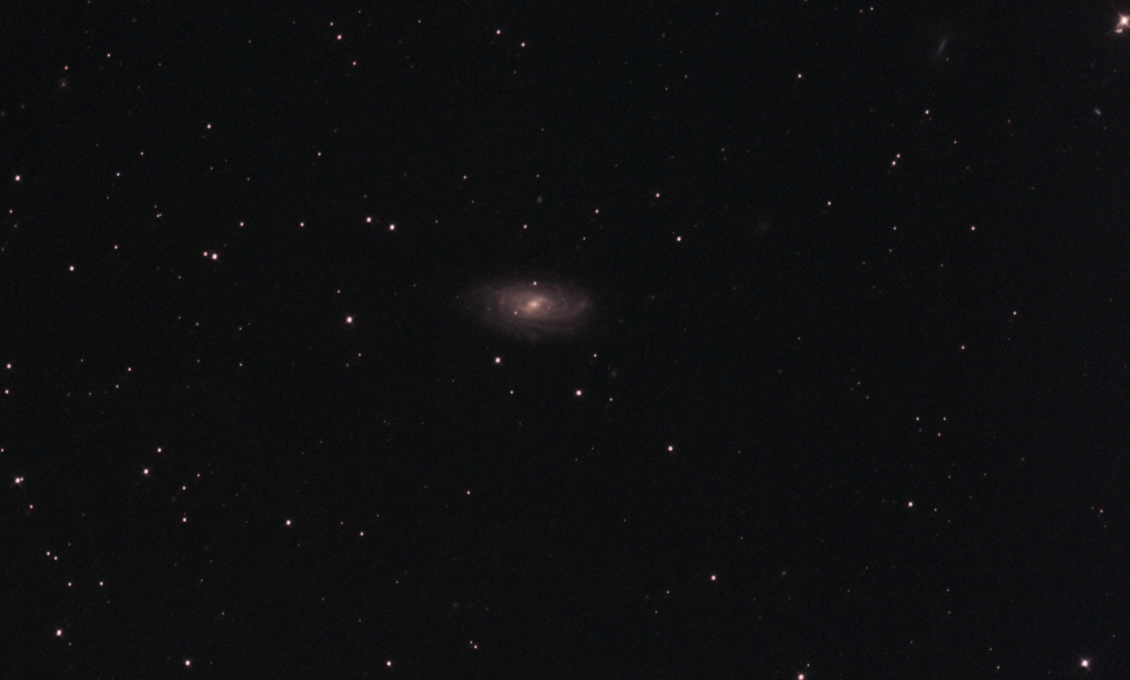 Galaxie s příčkou  NGC 3953 v Uma .2021