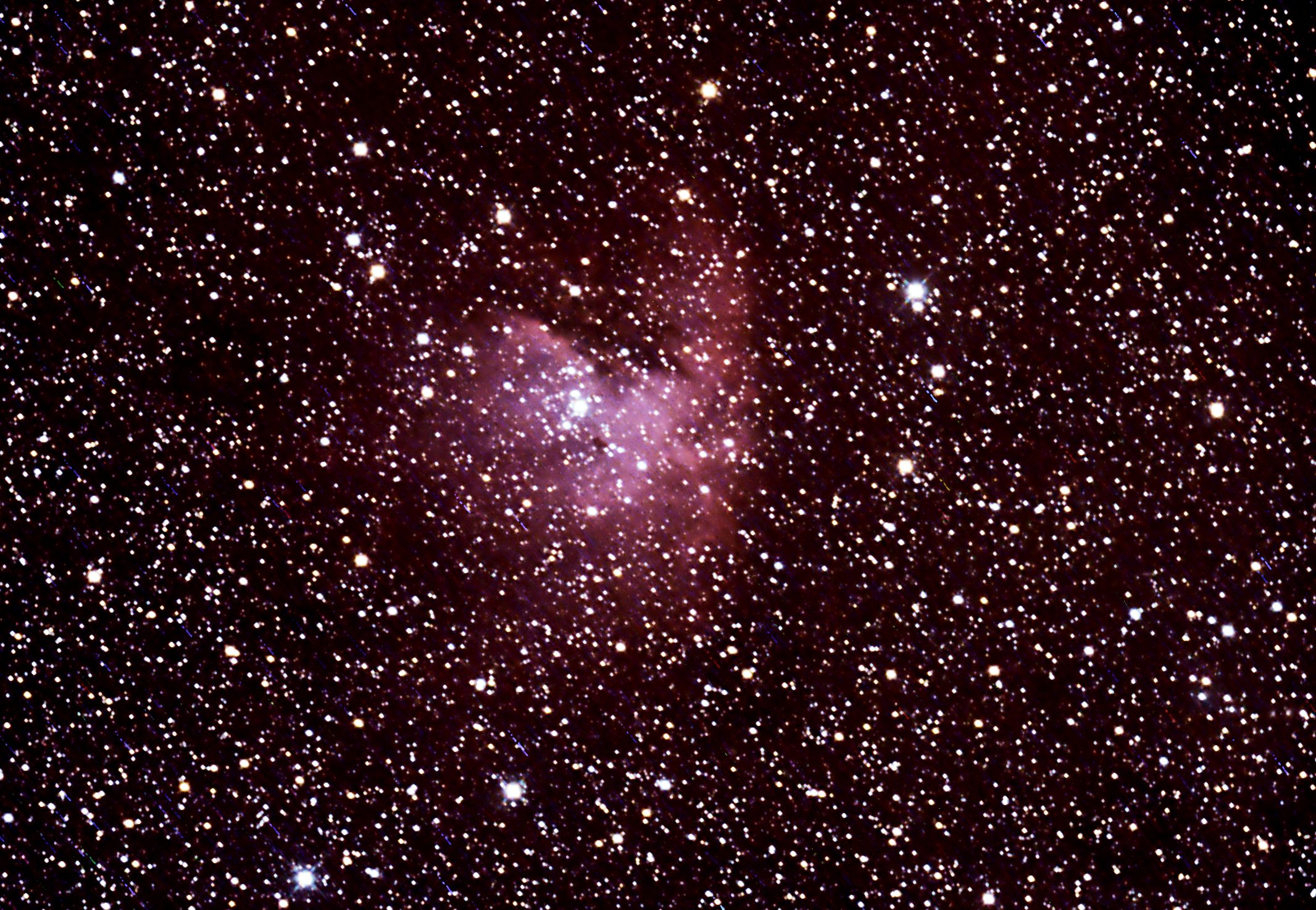 NGC281  Pacman emisní mlhov. v OH,v Casiopei 7,4 magn.7.9.13 