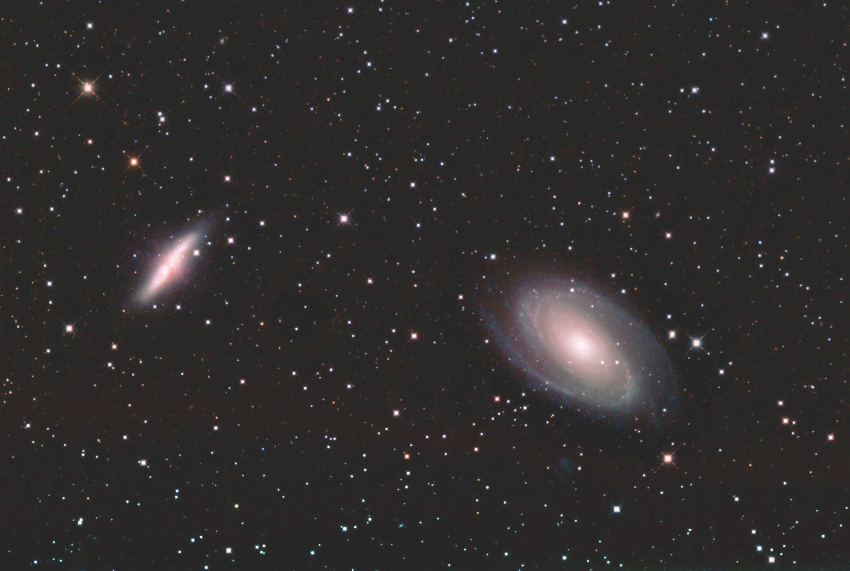 Galaxie M81 a M82 pořadí zprava .26.2.2017 v souhv.UMa.
