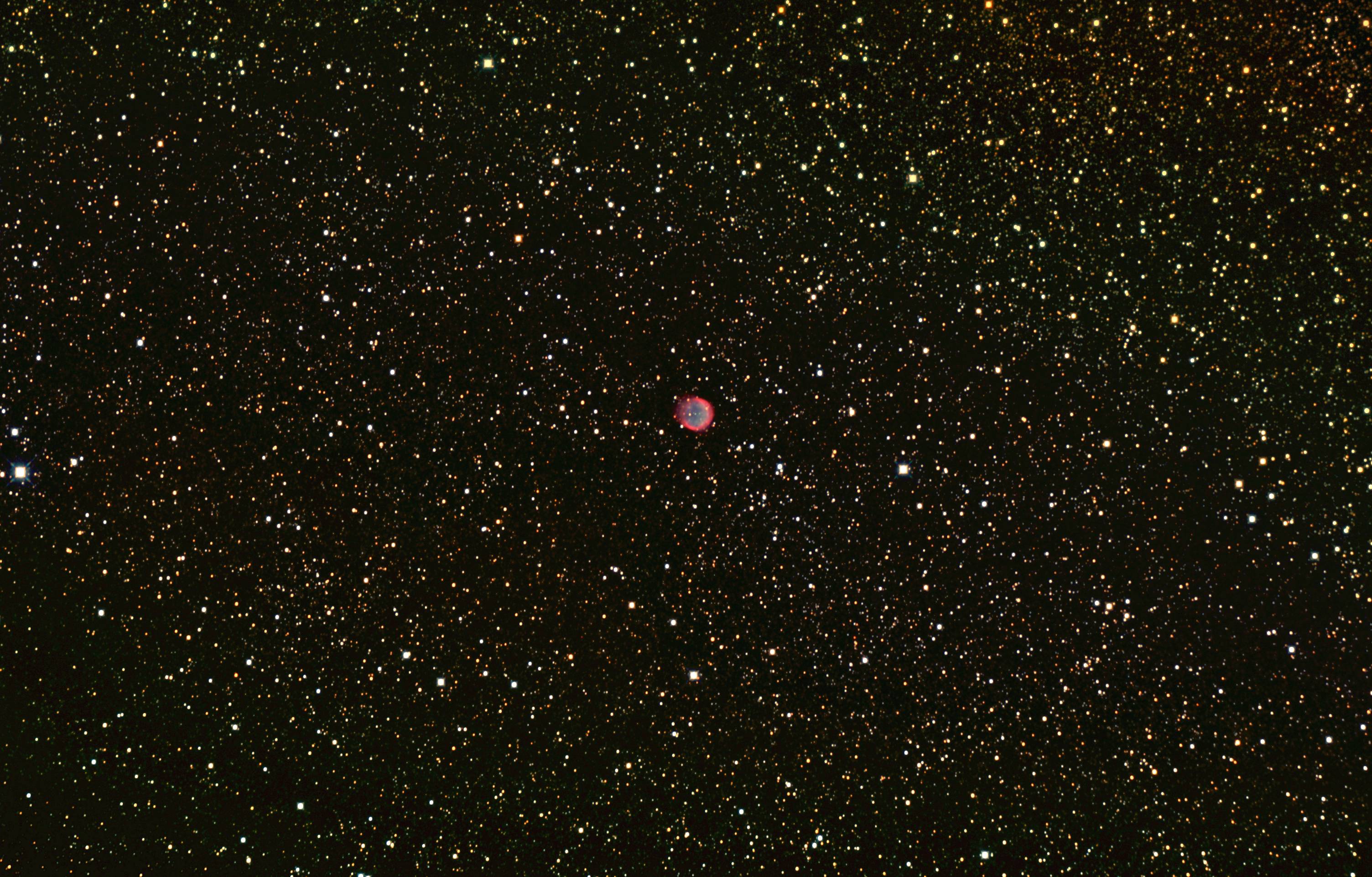 NGC 6781 planetární mlhovina 11,8 magn.  v Orlu 19.6.17, /celé foto/.